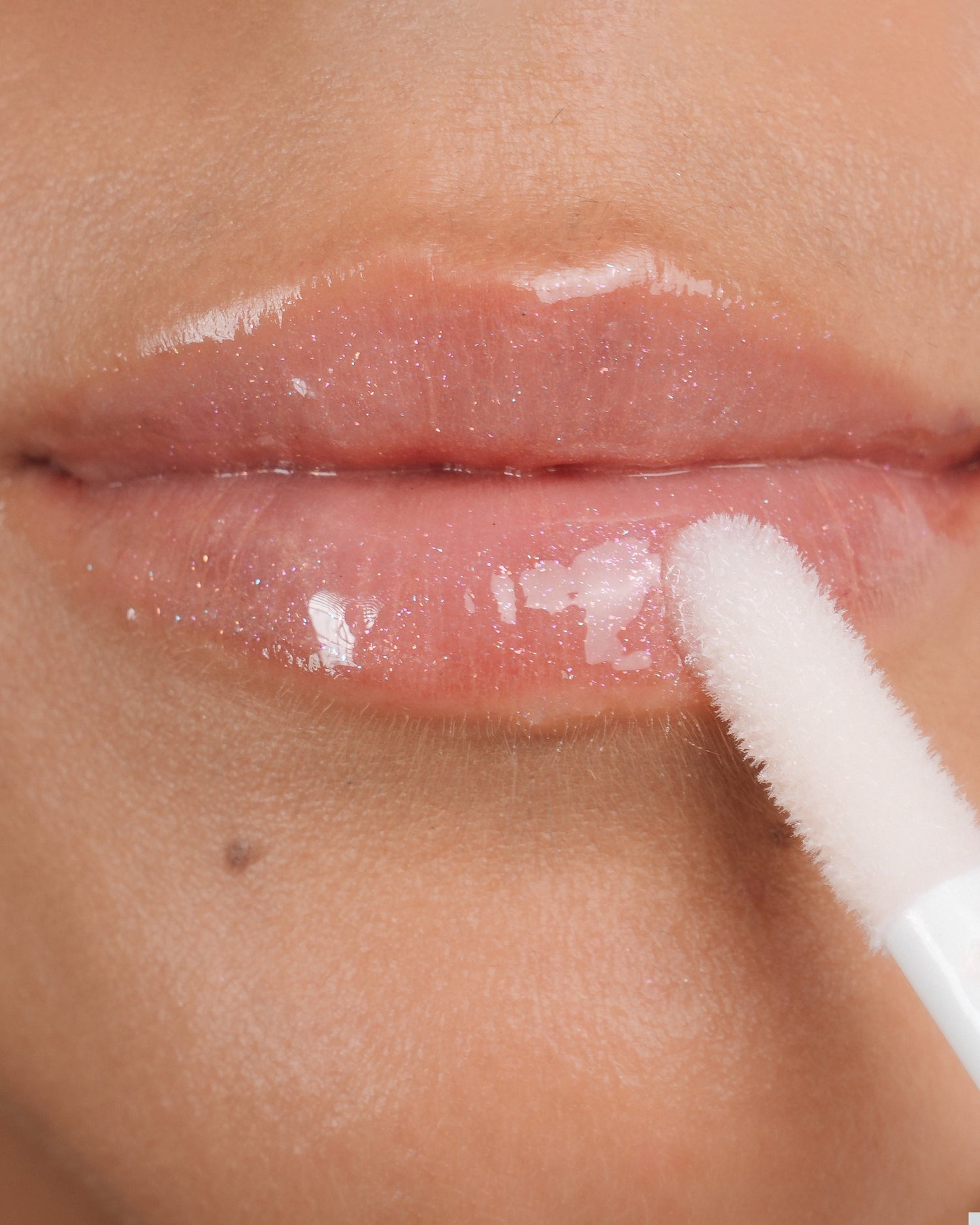 INGLOT X ROCÍO CAMACHO SHINE UP LIP GLOSS